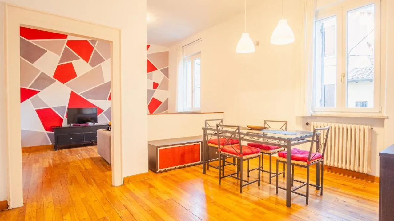 Historical Filippini Flat - Italian Homing Apartment Verona