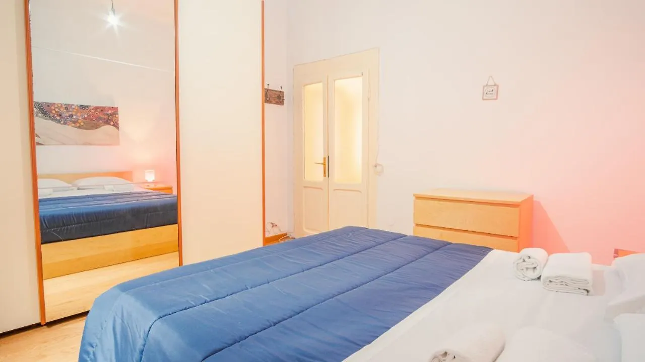 Historical Filippini Flat - Italian Homing Apartment Verona