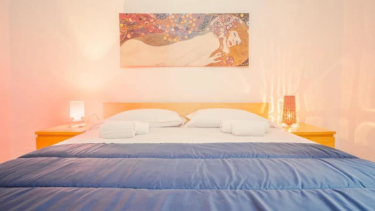 Historical Filippini Flat - Italian Homing Apartment Verona