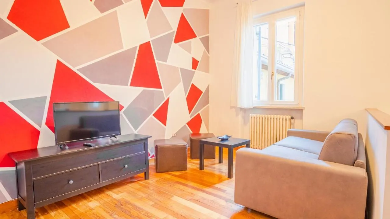 Historical Filippini Flat - Italian Homing Apartment Verona Italy